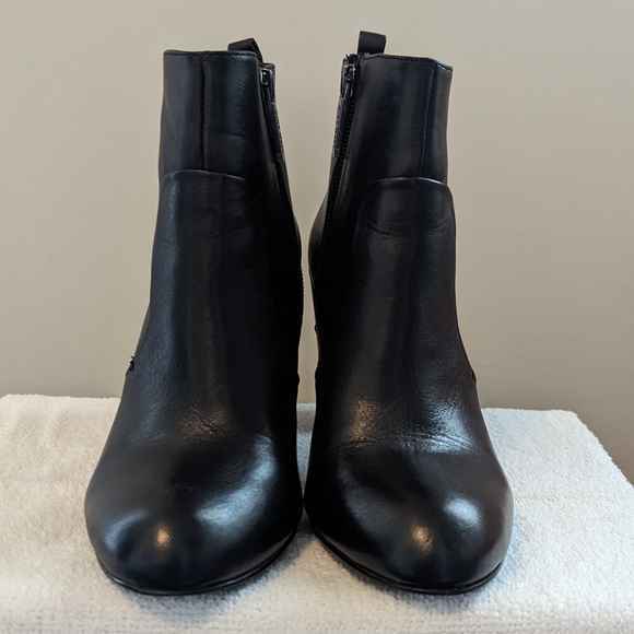 Nine West Moyen Bootie - Picture 3 of 8